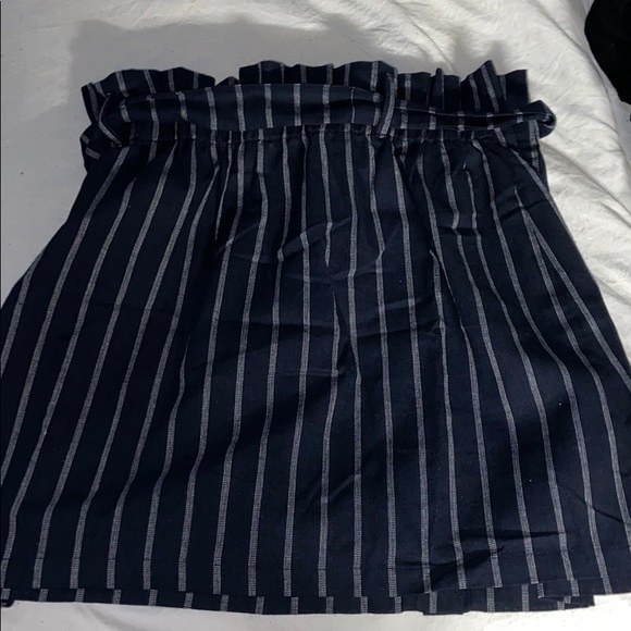 Skirt - Picture 4 of 4